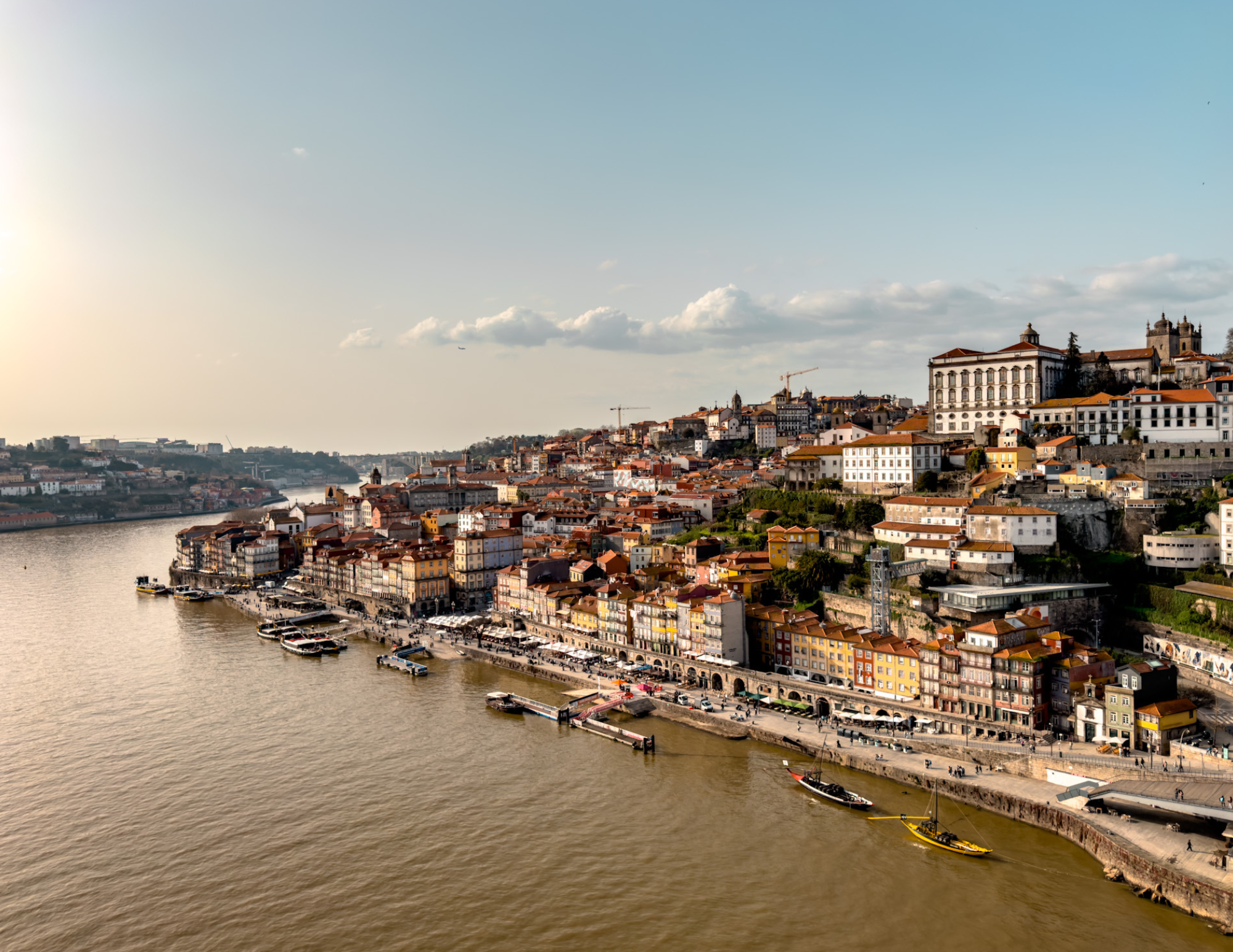 Where to Stay in Porto (2).png